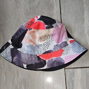 Nike Men's Revesible Bucket Hat